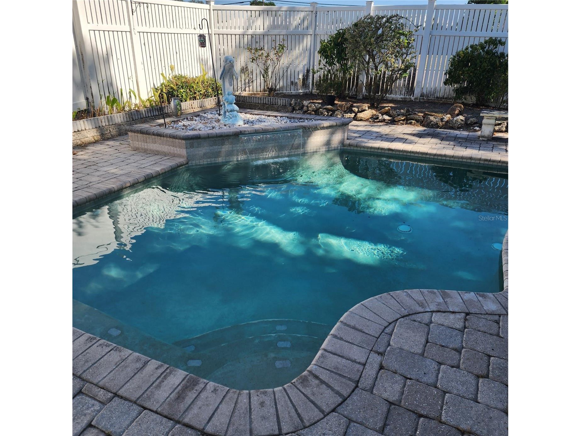14492 Oakglen Drive N Largo FL 33774 TB8503155 image10