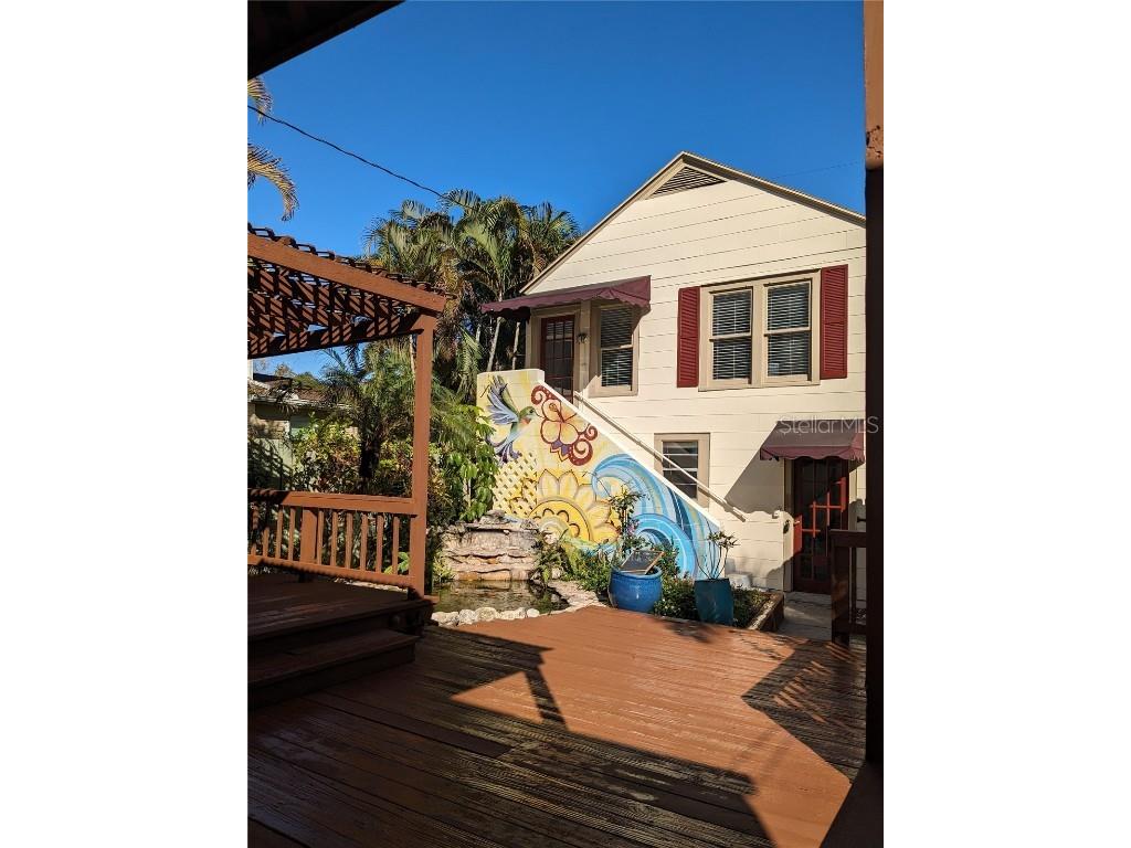 145 1/2 29th Avenue N Saint Petersburg FL 33704 U8229003 image1