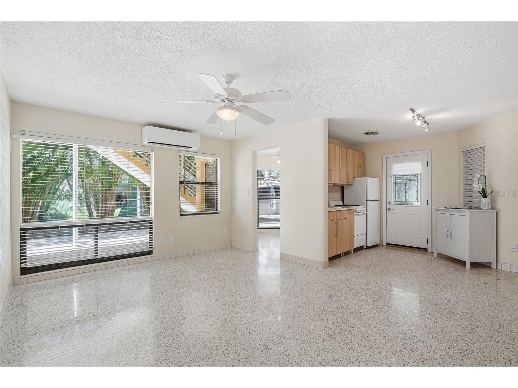 145 10th Avenue N #1 Saint Petersburg FL 33701 TB8499402 image20