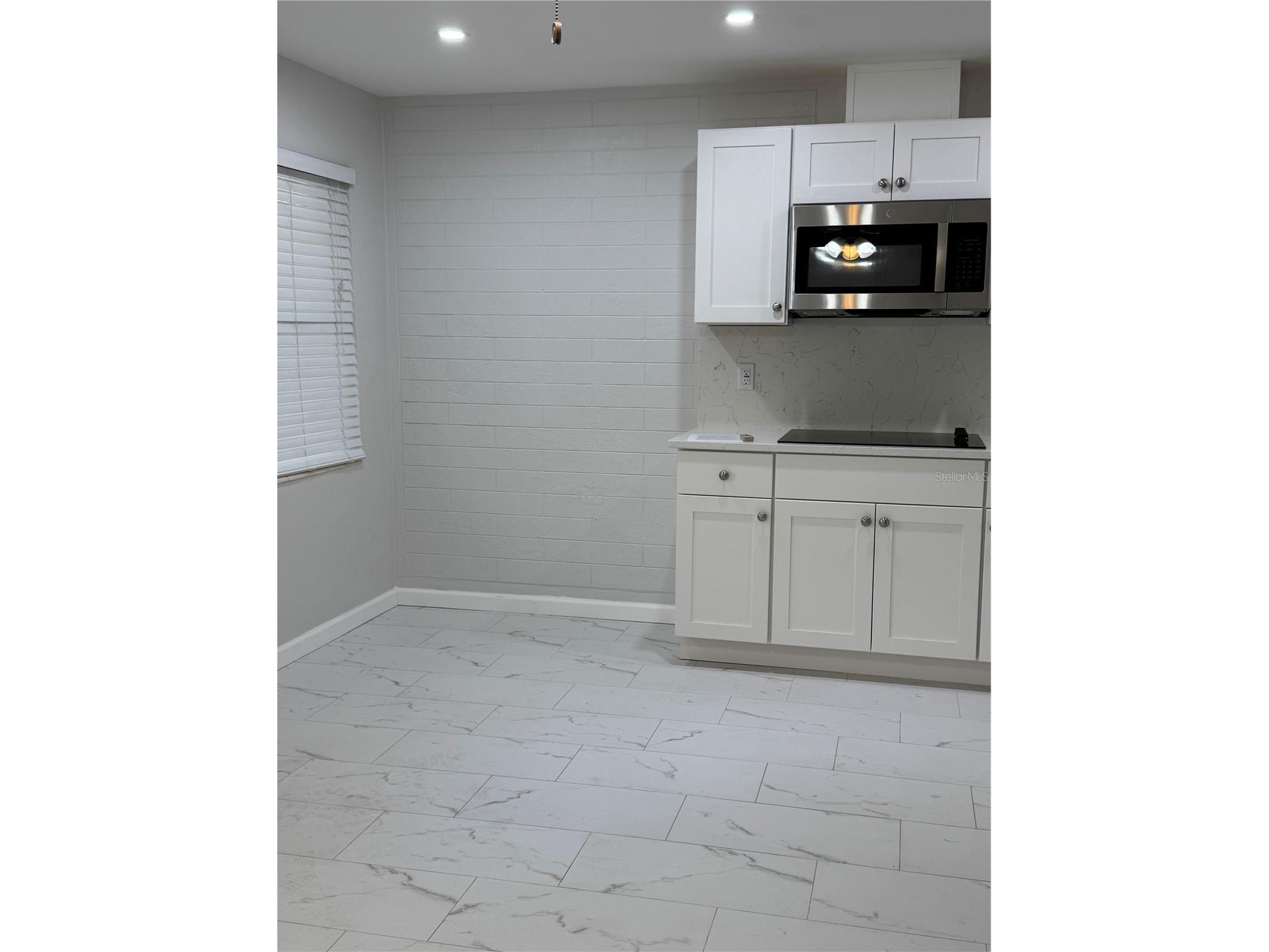 145 10th Avenue N #7 Saint Petersburg FL 33701 TB8509059 image5