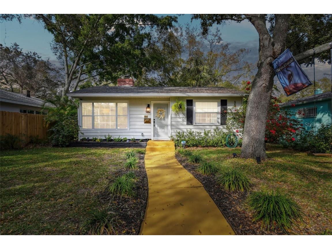 145 24th Avenue SE Saint Petersburg FL 33705 U8232074 image1