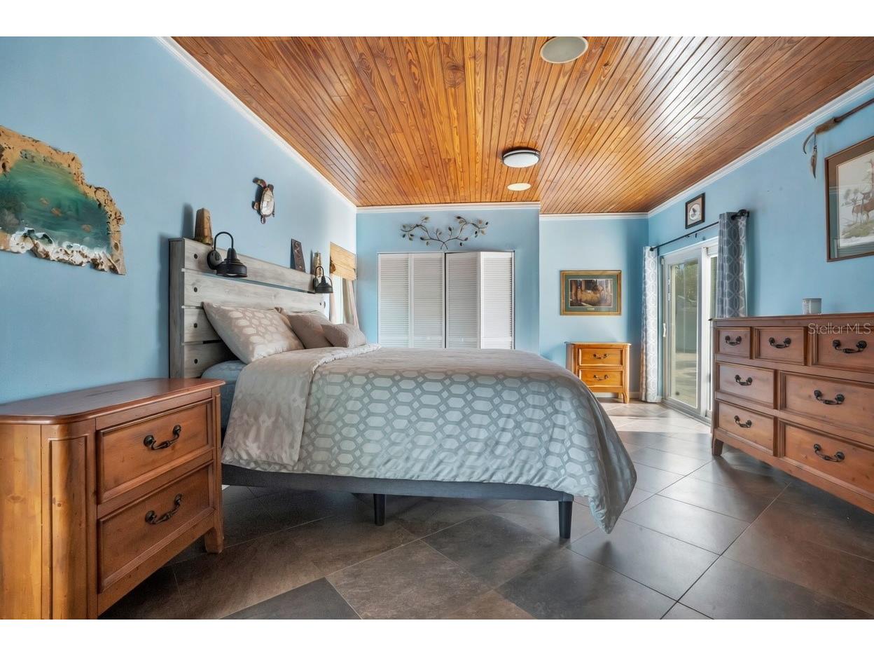 145 27th Avenue N Saint Petersburg FL 33704 TB8501516 image19