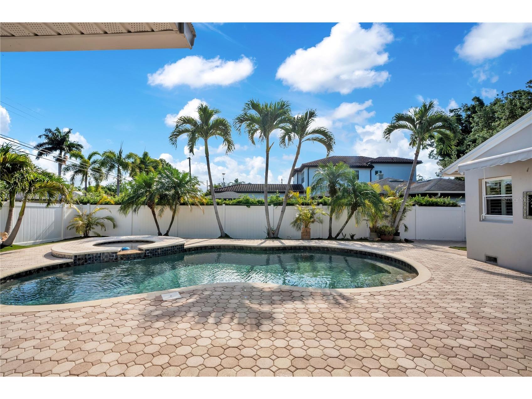 145 27th Avenue N Saint Petersburg FL 33704 TB8501516 image32
