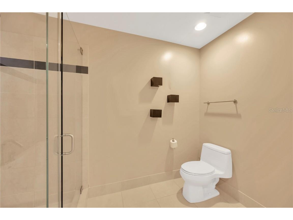 145 2nd Avenue S #521 Saint Petersburg FL 33701 TB8425466 image57