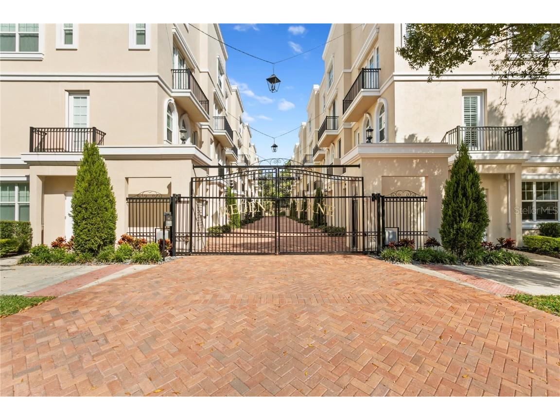 145 4th Avenue N #401 Saint Petersburg FL 33701 U8184646 image1