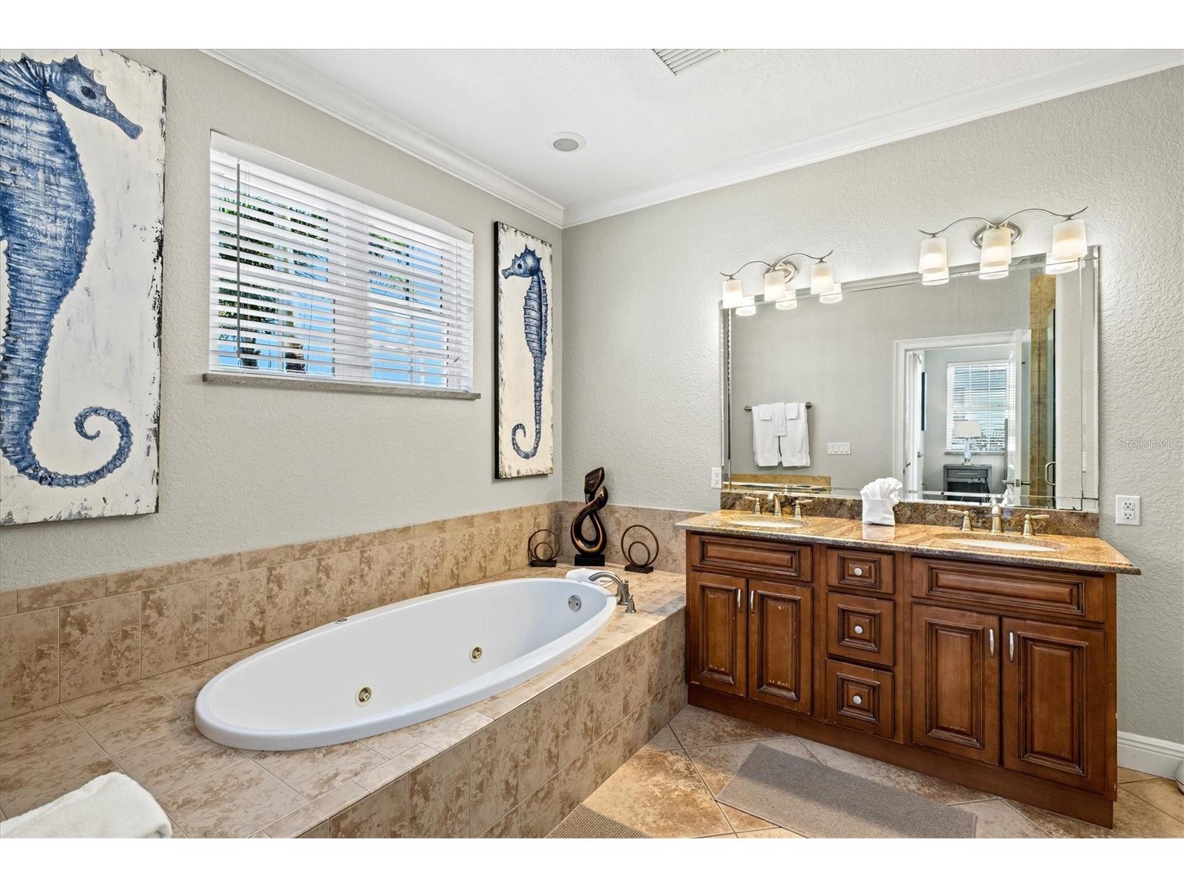 145 50th St Holmes Beach FL 34217 A4654712 image21