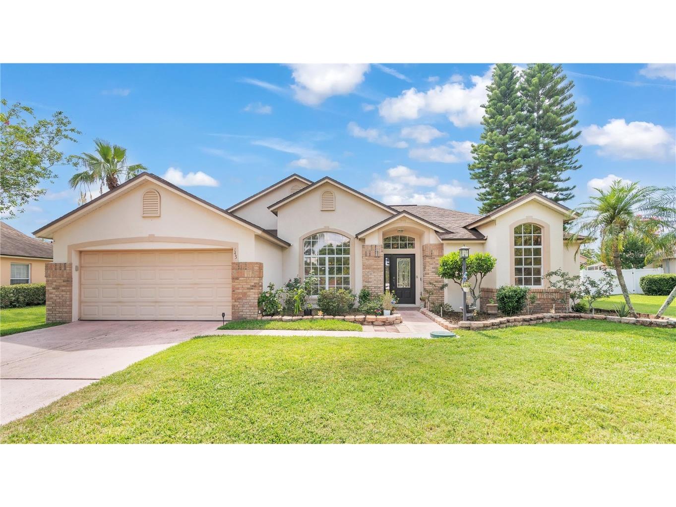 145 Adriana Court Davenport FL 33896 L4945014 image1