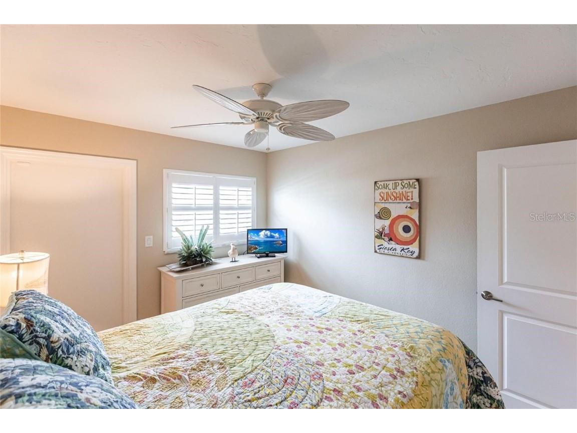 145 Avenida Messina #3 Sarasota FL 34242 A4667146 image14