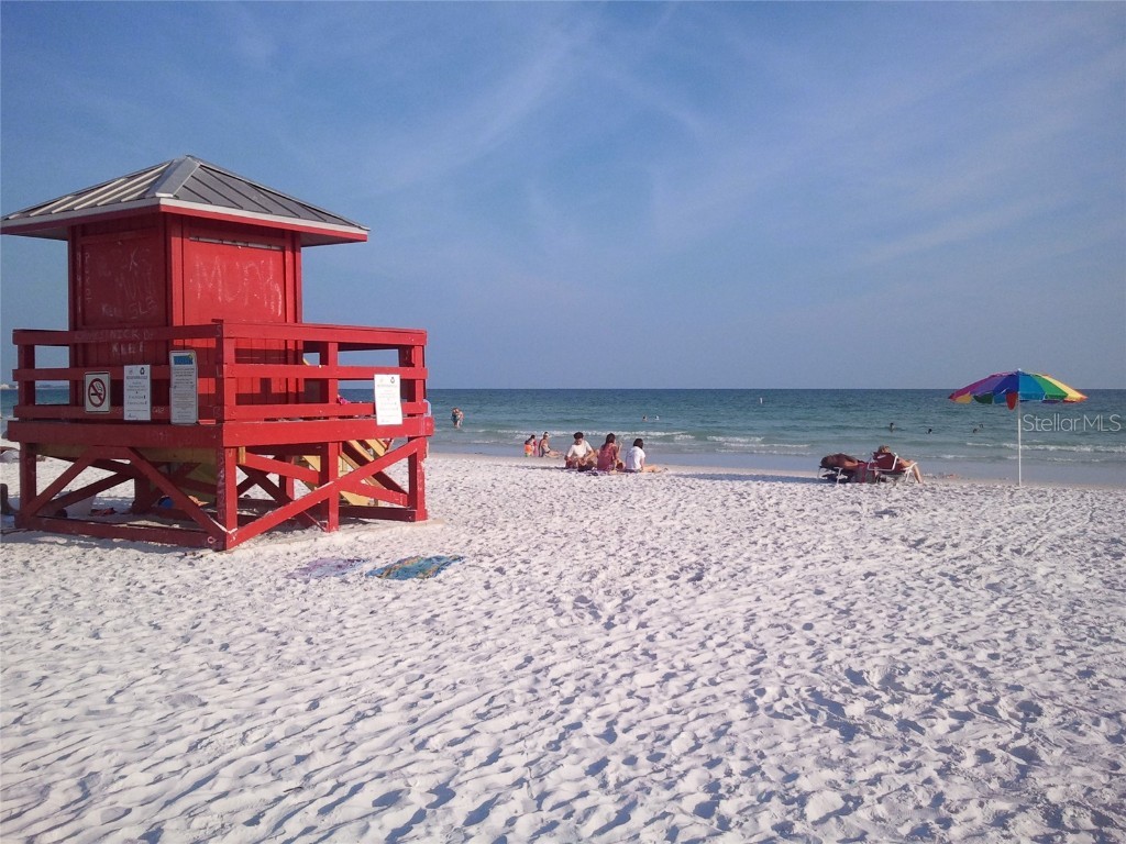 145 Avenida Messina #3 Sarasota FL 34242 A4667146 image23