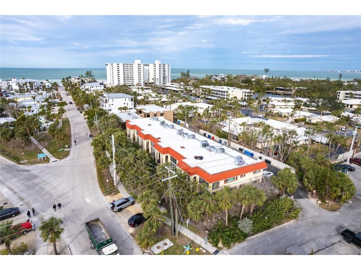 145 Avenida Messina #3 Sarasota FL 34242 A4667146 image4