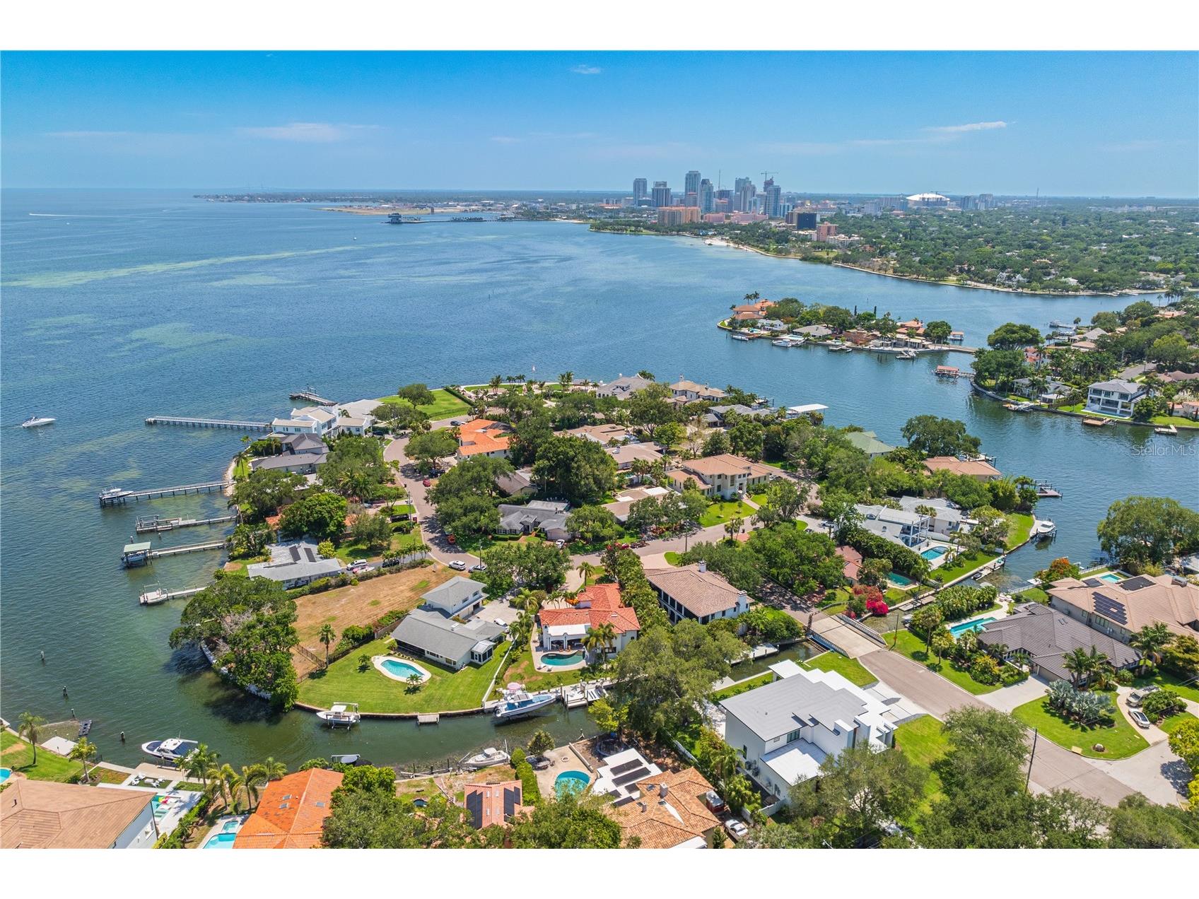 145 Bay Point Drive NE Saint Petersburg FL 33704 - TAMPA BAY TB8460708 image4