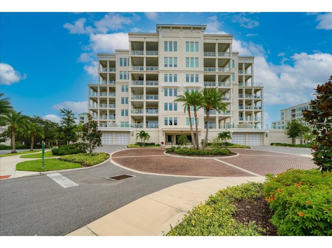 145 Belleview Boulevard #203 Belleair FL 33756 TB8313248 image1