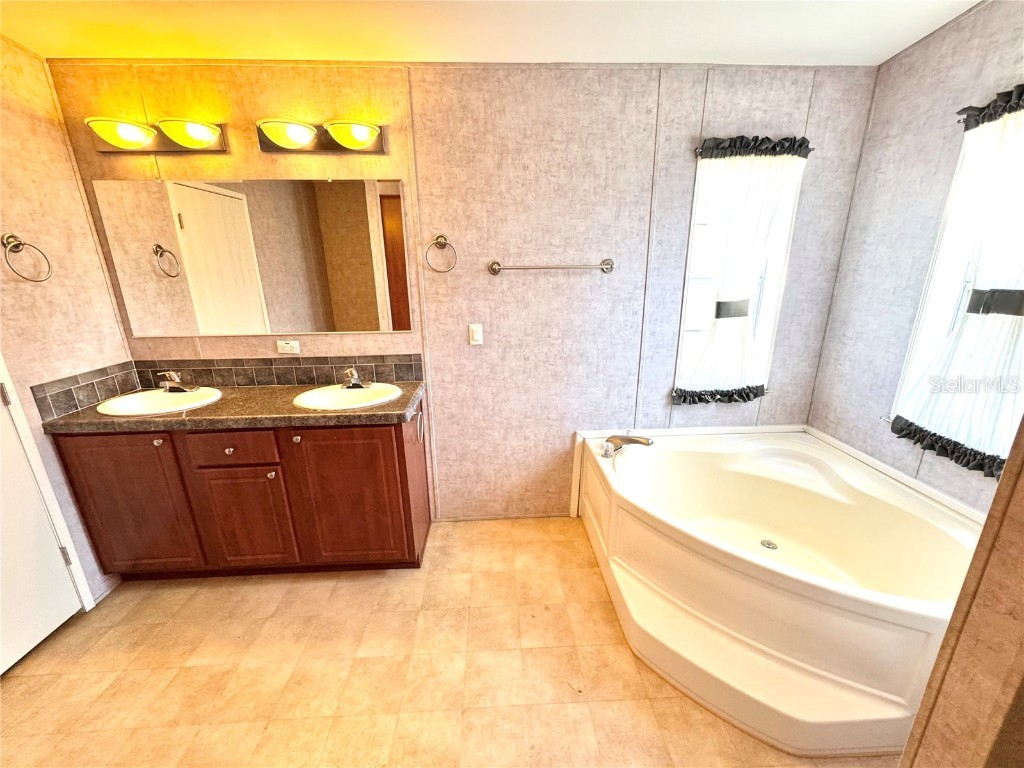 145 Blue Marlin Drive Oldsmar FL 34677 TB8345454 image22