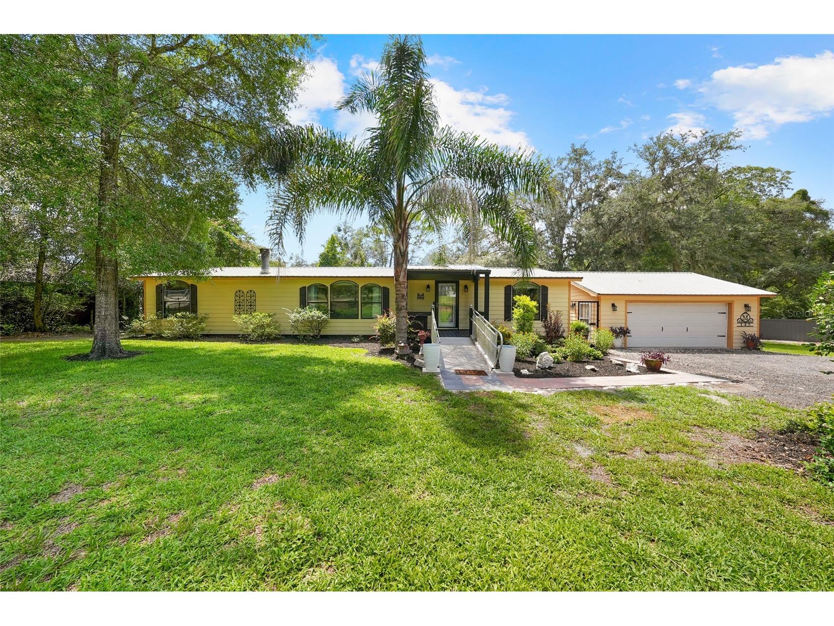 145 Crystal Lake Drive Melrose FL 32666 TB8525712 image1