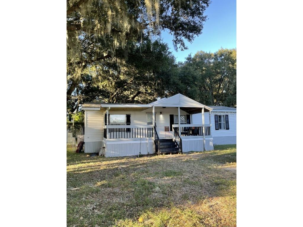 145 E Lemon Street Lady Lake FL 32159 U8221986 image1