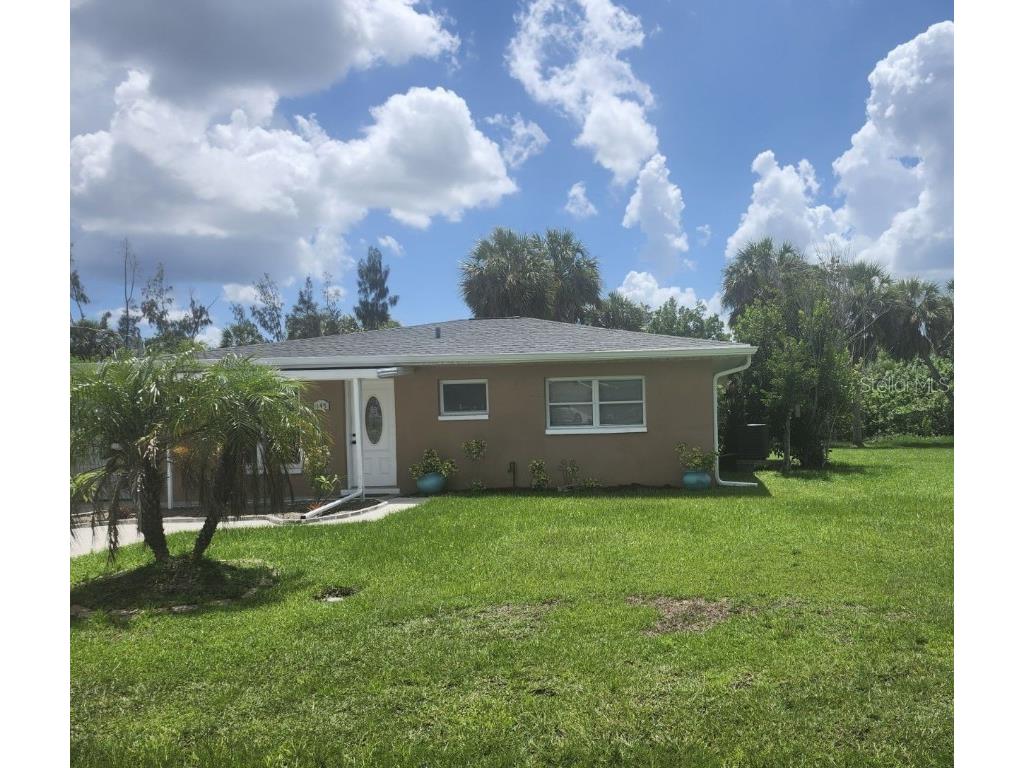 145 Glenholm Avenue Punta Gorda FL 33950 D6137253 image1