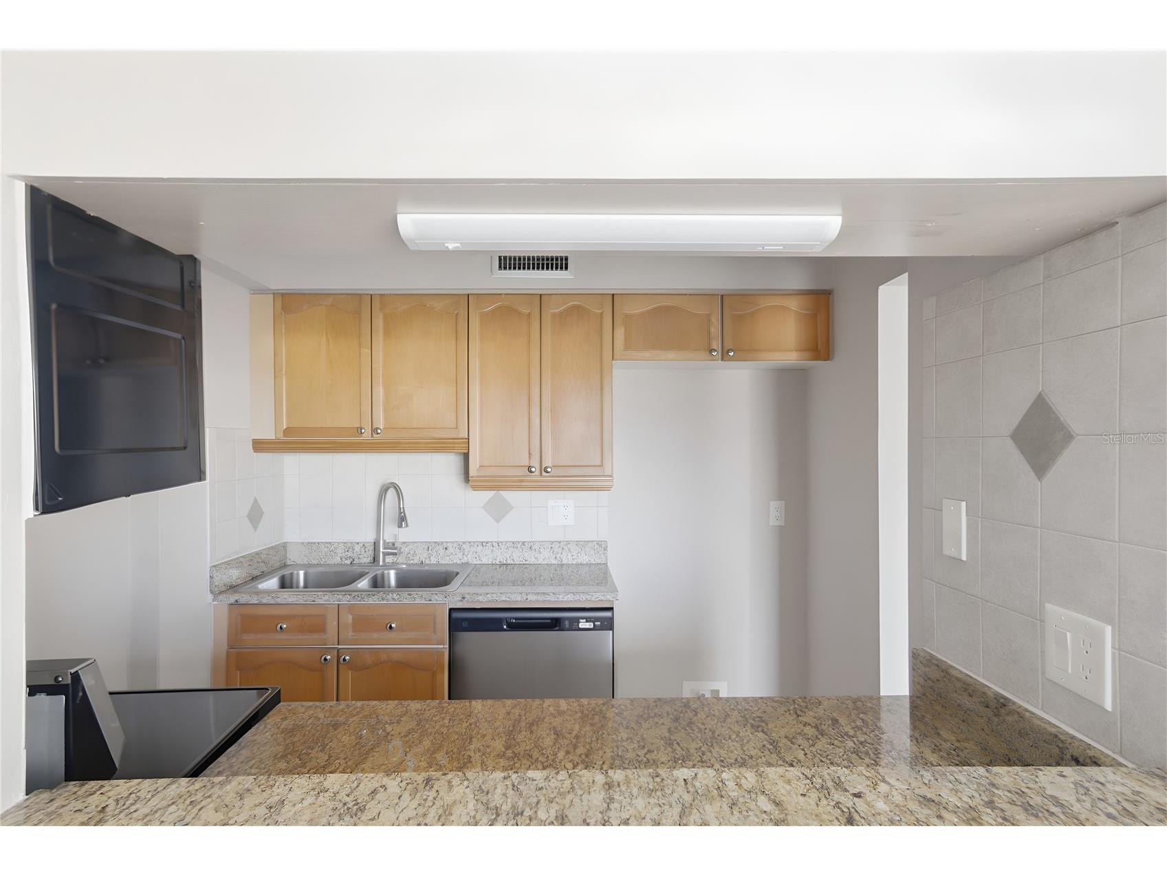 145 N Halifax Avenue #602 Daytona Beach FL 32118 - HALIFAX RIVER V4948650 image28
