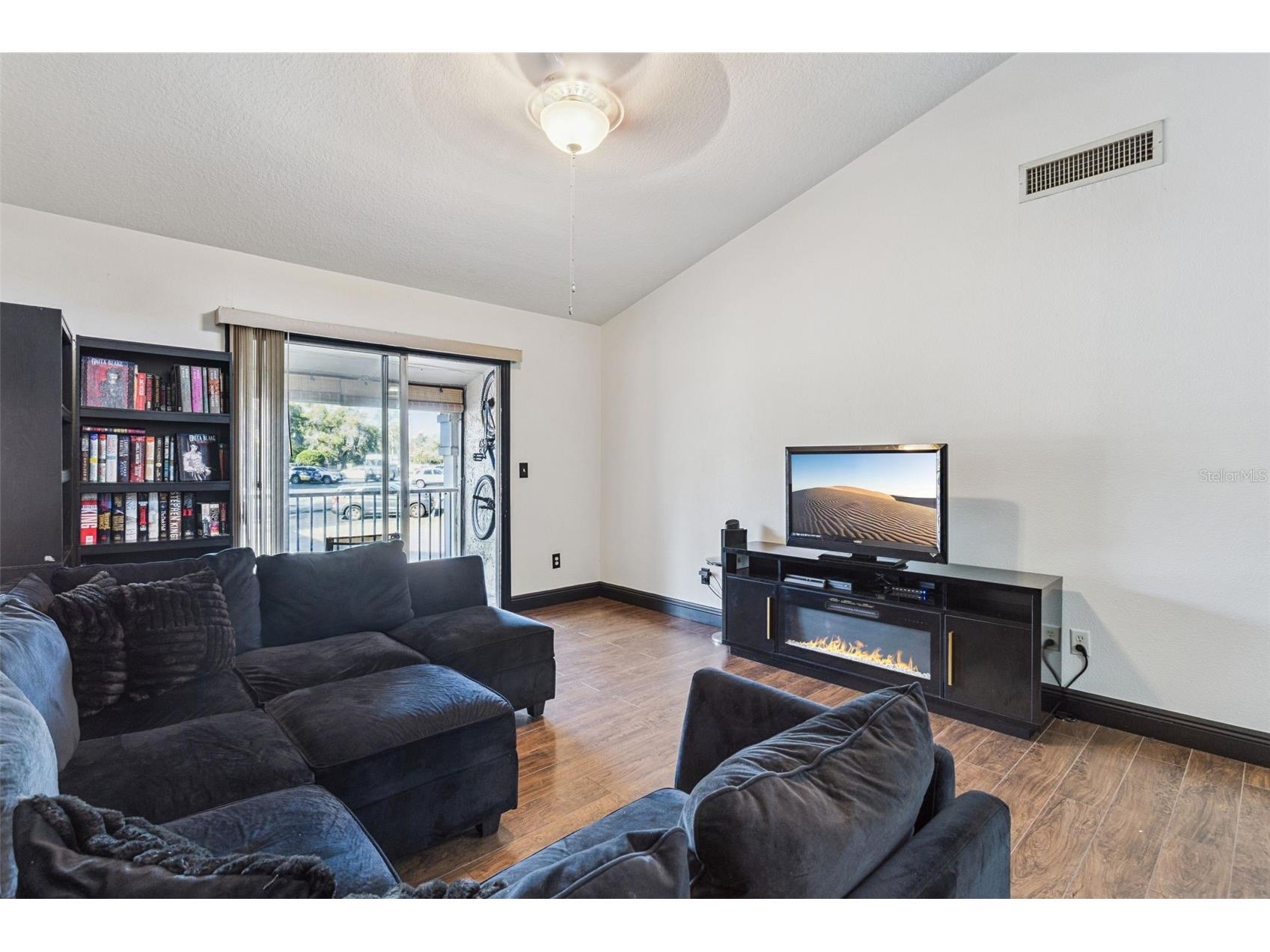 145 N Pearl Lake Cswy #208 Altamonte Springs FL 32714 - Pearl Lake O6381652 image4