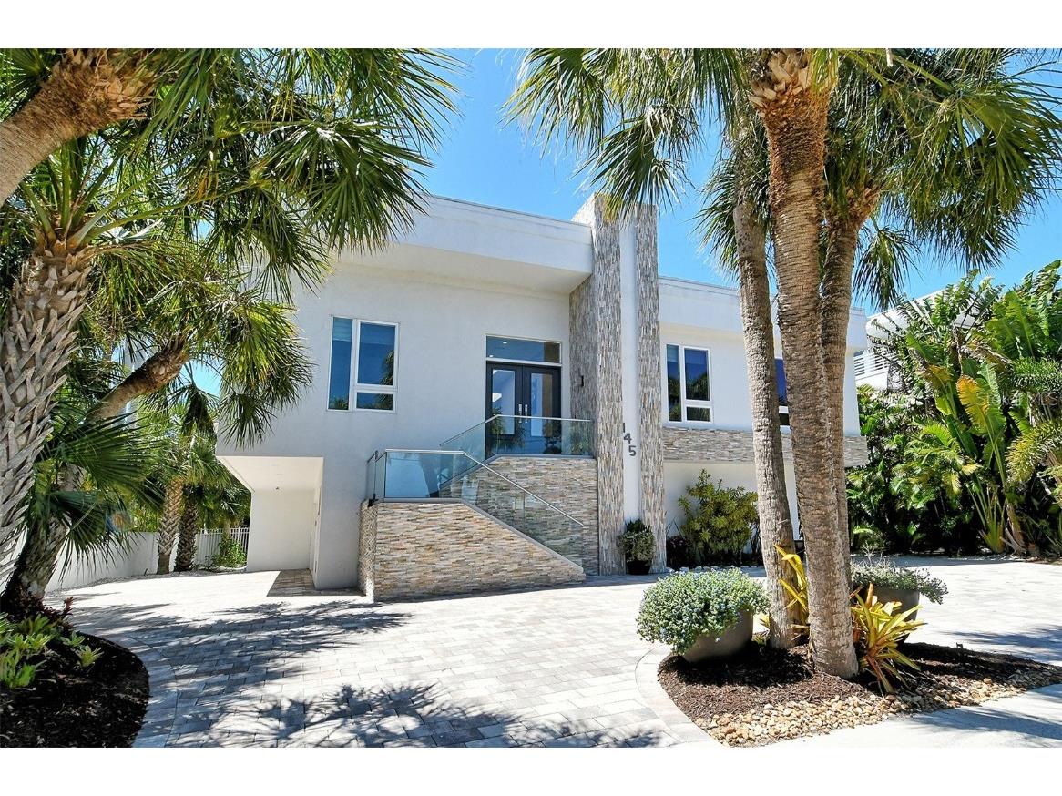 145 N Washington Drive Sarasota FL 34236 A4630653 image1