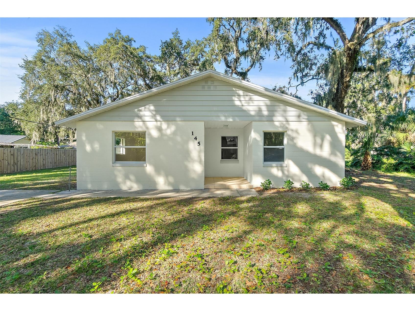 145 Oak Ridge Avenue Edgewater FL 32132 V4946285 image1