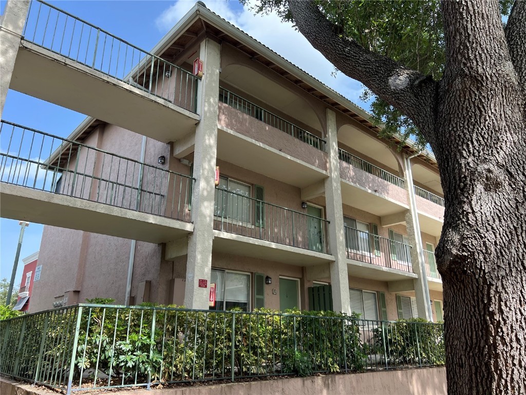 145 Oyster Bay Circle #200 Altamonte Springs FL 32701 O6316287 image1