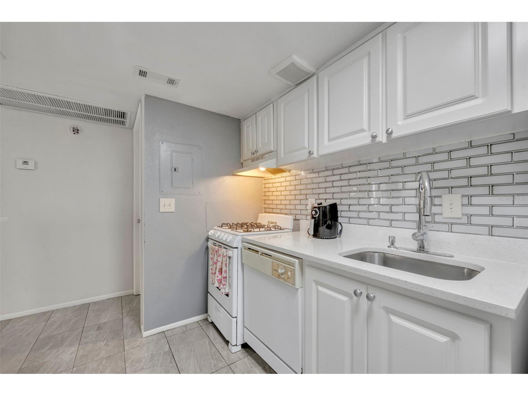 145 Oyster Bay Circle #240 Altamonte Springs FL 32701 O6392507 image11