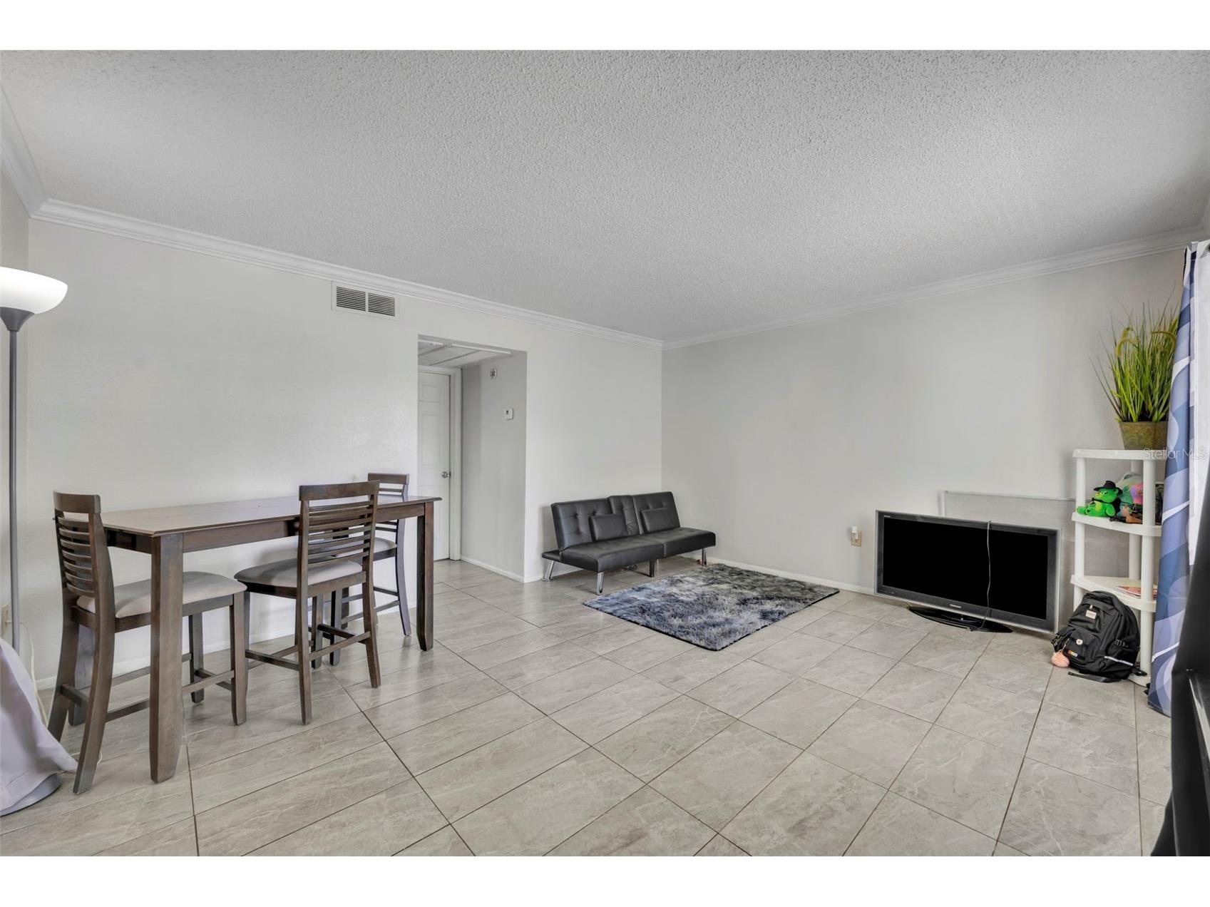 145 Oyster Bay Circle #240 Altamonte Springs FL 32701 O6392507 image2
