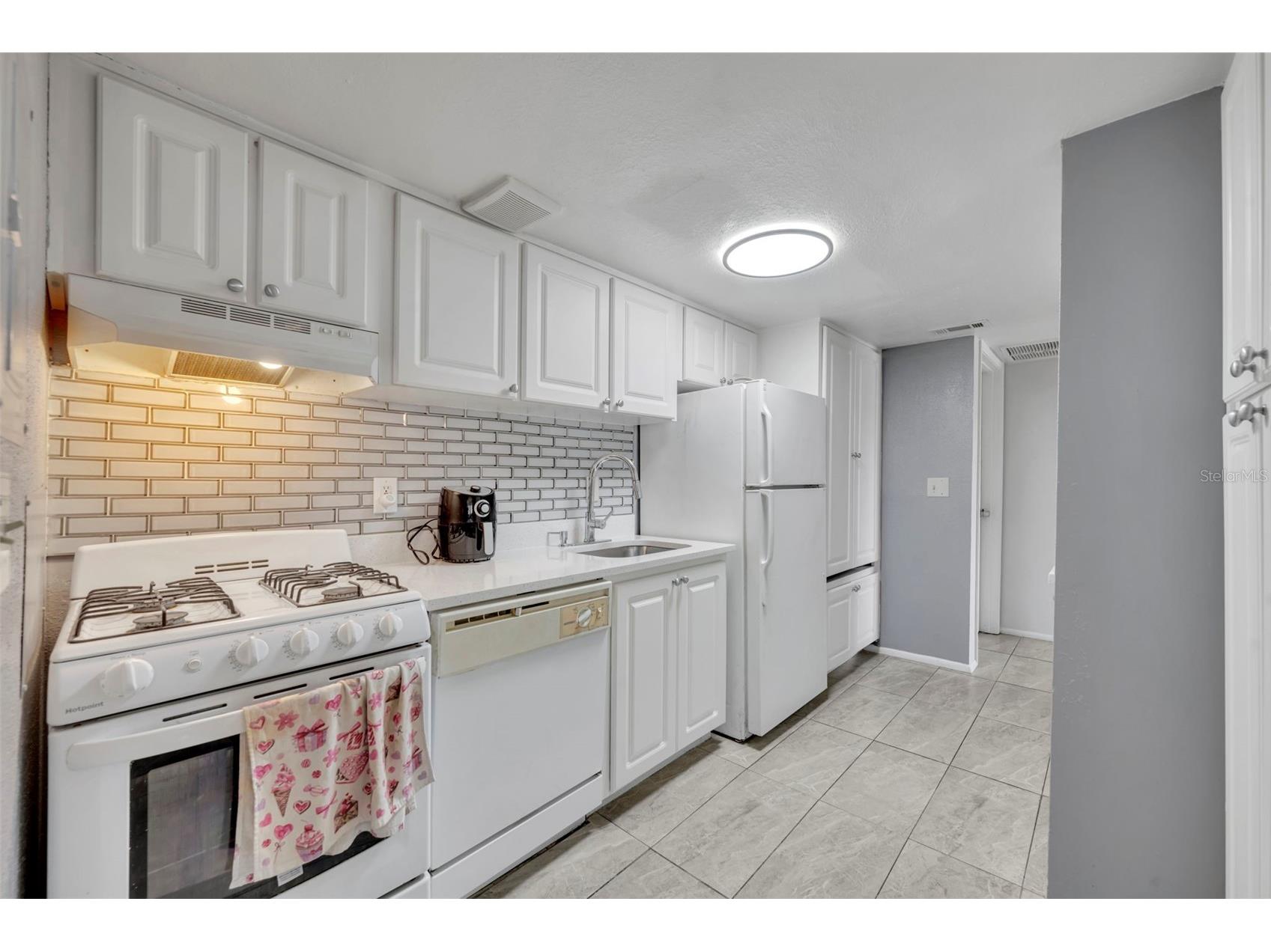 145 Oyster Bay Circle #240 Altamonte Springs FL 32701 O6392507 image9