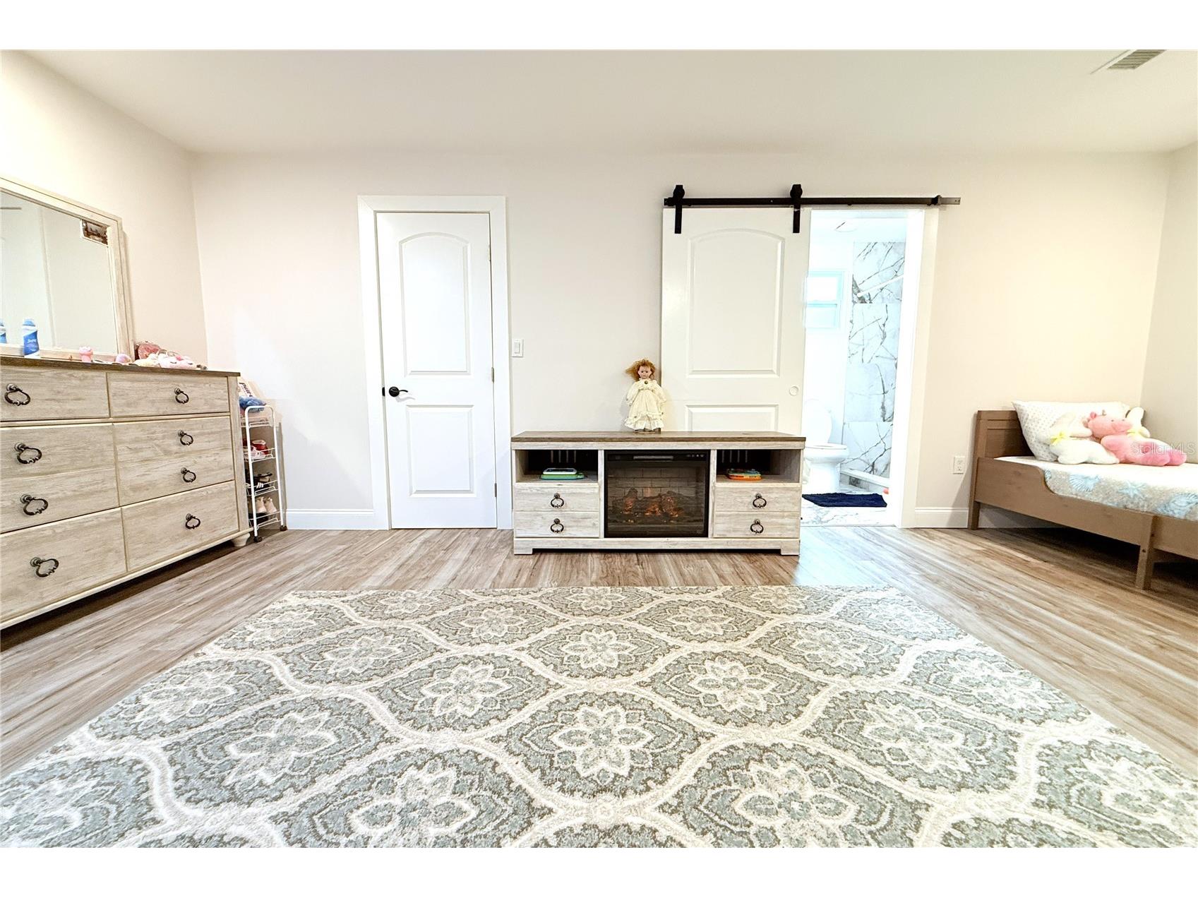 1450 Barry Street Clearwater FL 33756 TB8485783 image32