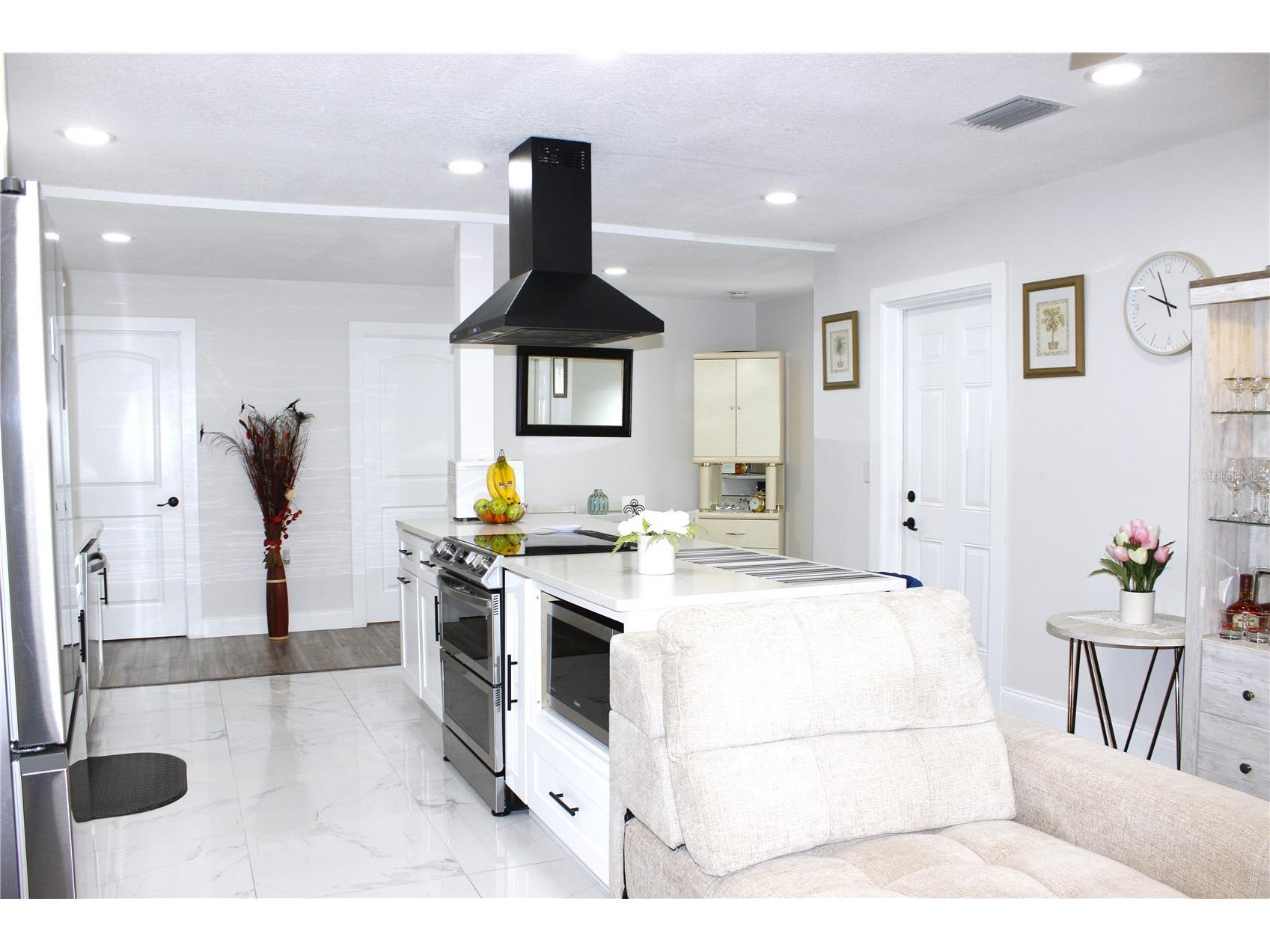 1450 Barry Street Clearwater FL 33756 TB8485783 image8