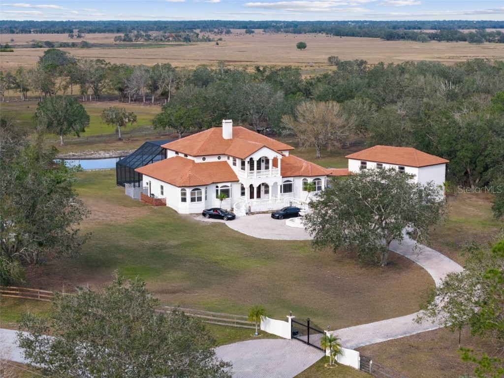 1450 Bern Creek Loop Sarasota FL 34240 A4674492 image3