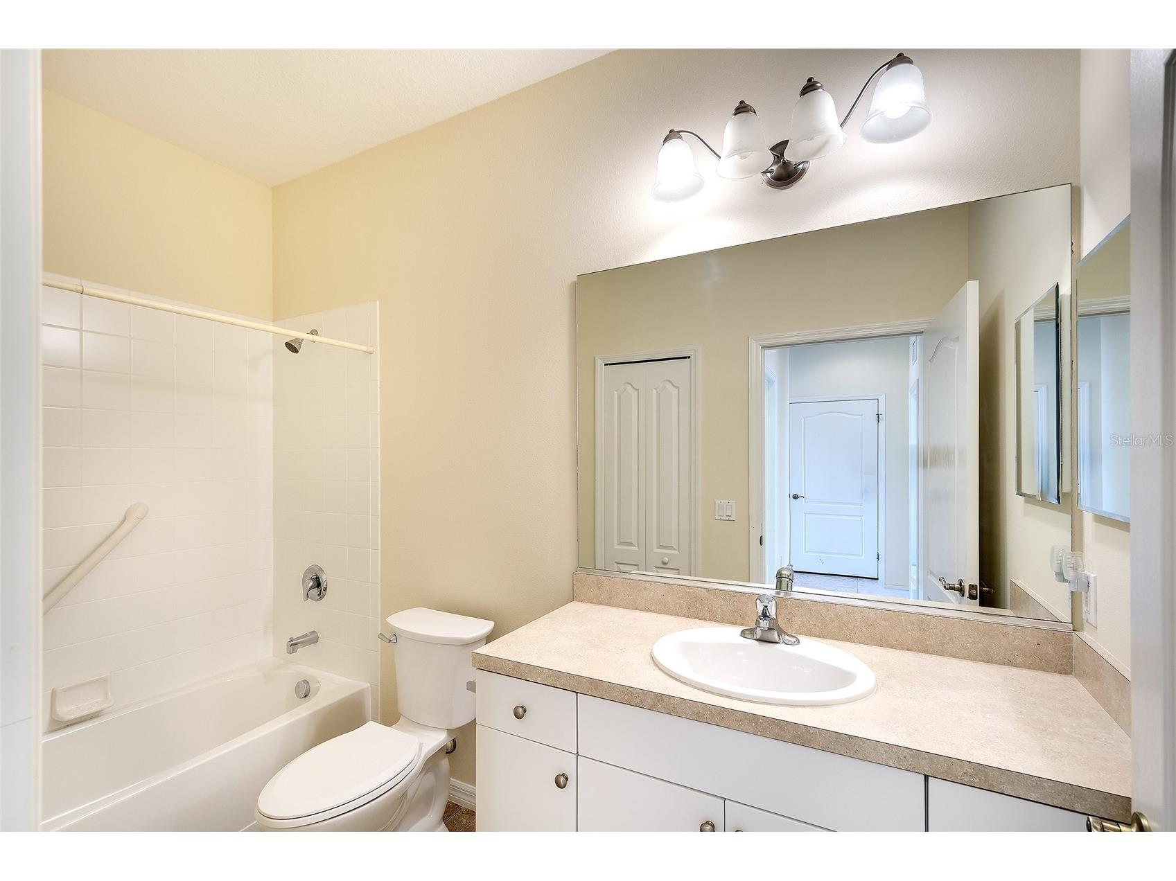 1450 Blue Horizon Circle Bradenton FL 34208 A4693941 image20