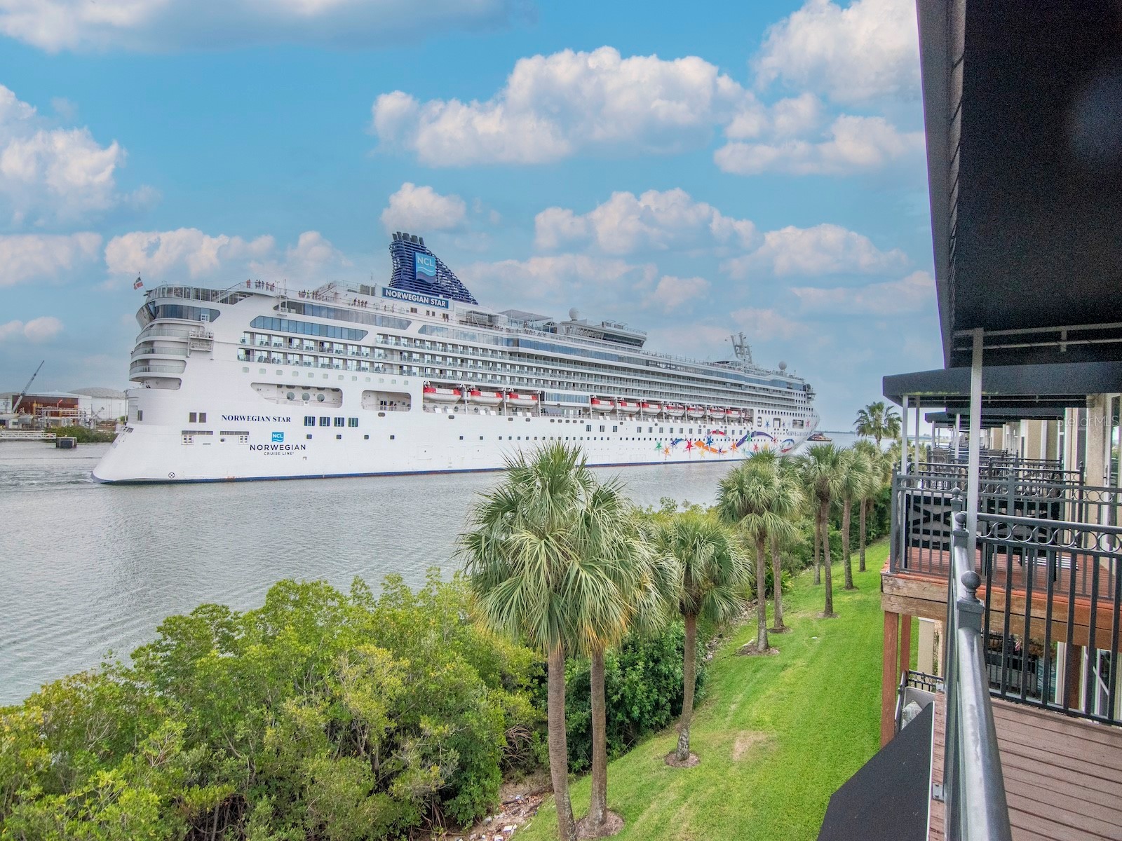 1450 Harbour Walk Road Tampa FL 33602 TB8495057 image18