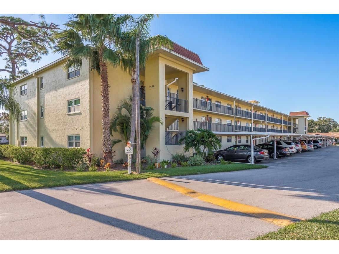 1450 Heather Ridge Boulevard #301 Dunedin FL 34698 U8185327 image1