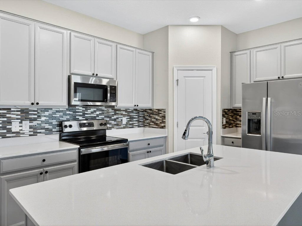 1450 Lassen Street Haines City FL 33844 O6346659 image2