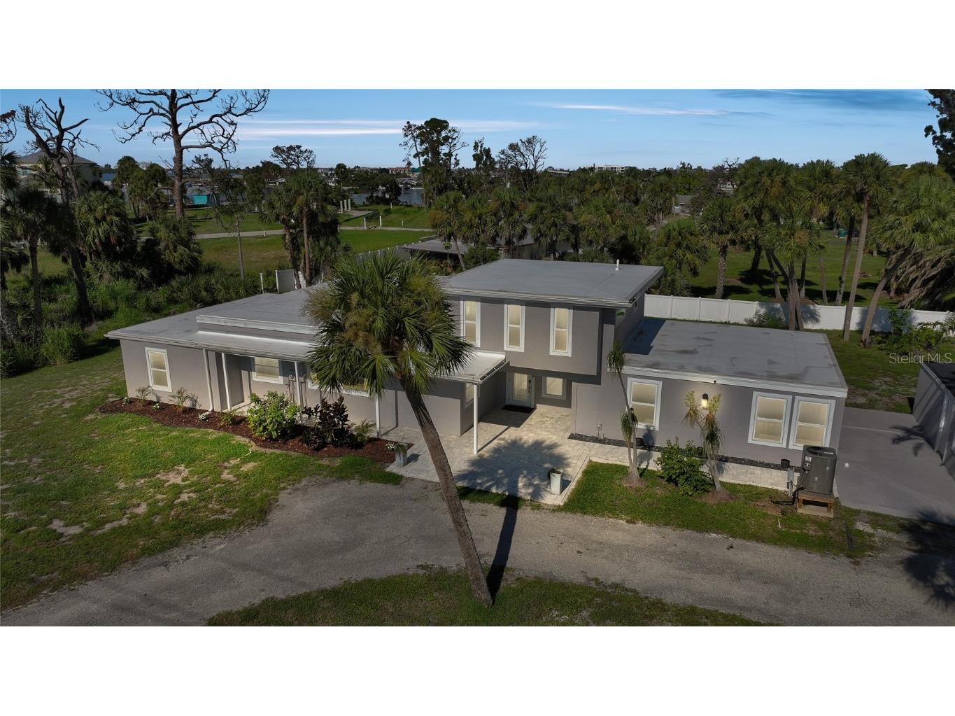 1450 New Point Comfort Road Englewood FL 34223 D6143469 image1