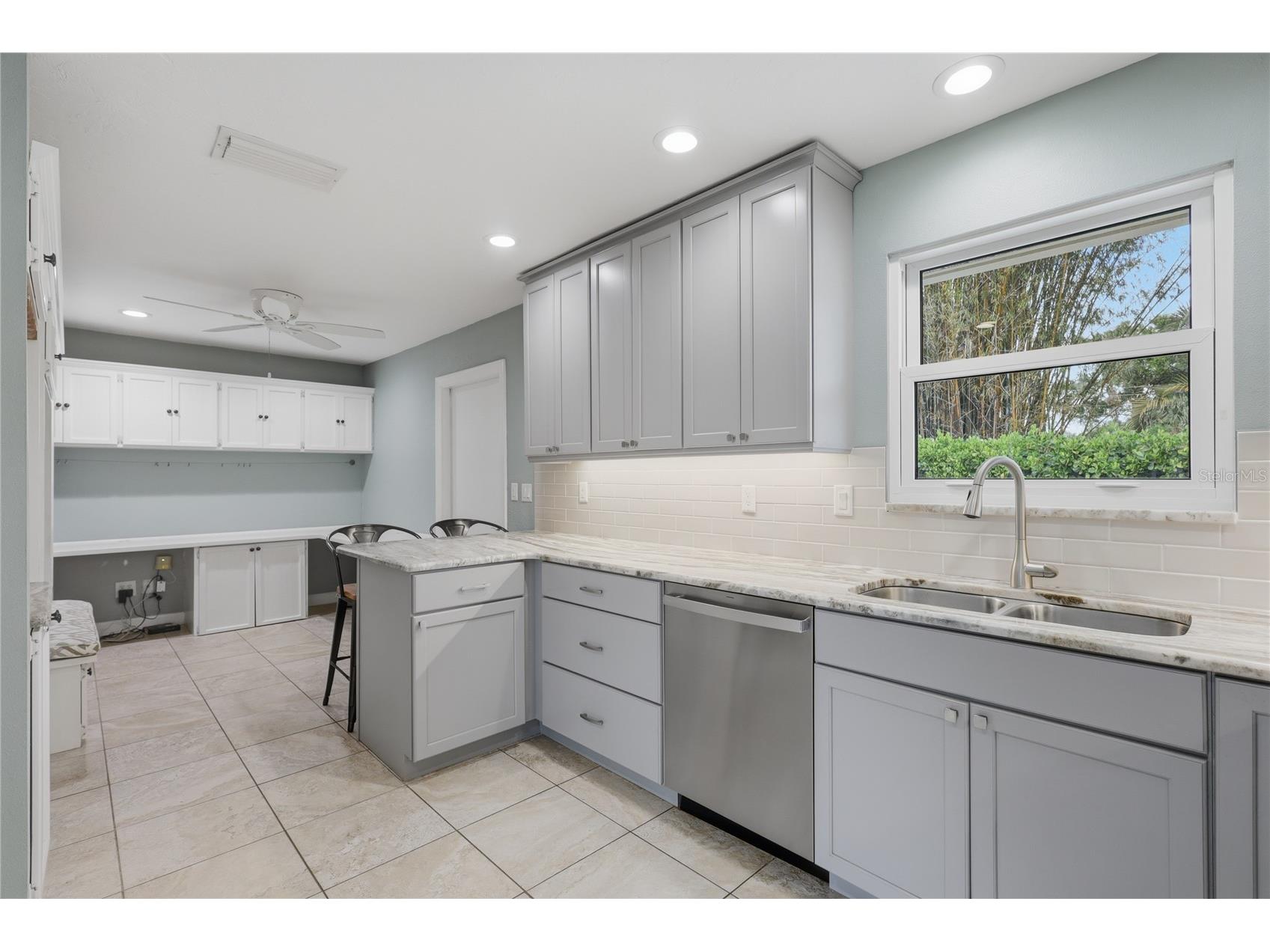 1450 Strada D Oro Venice FL 34292 TB8493315 image9