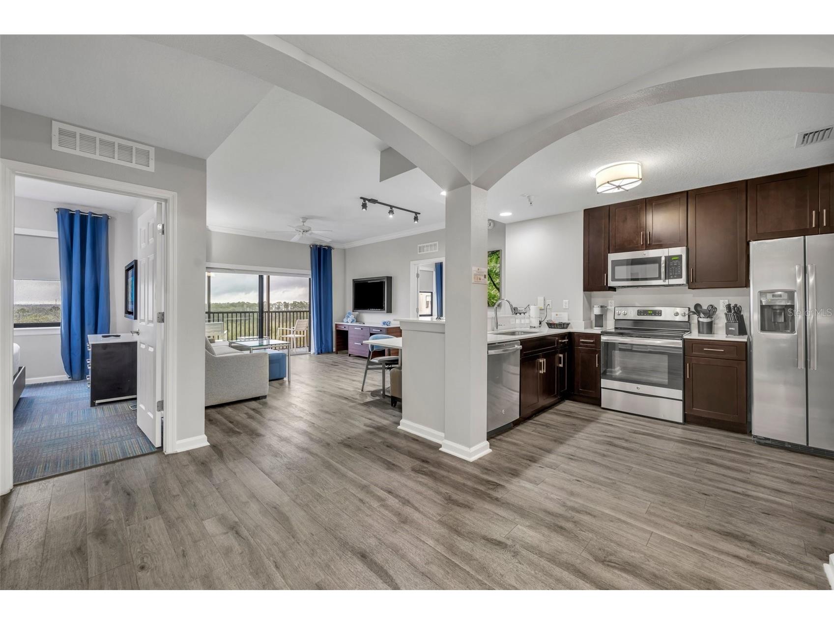 14501 Grove Resort Avenue #1703 Winter Garden FL 34787 O6394100 image4