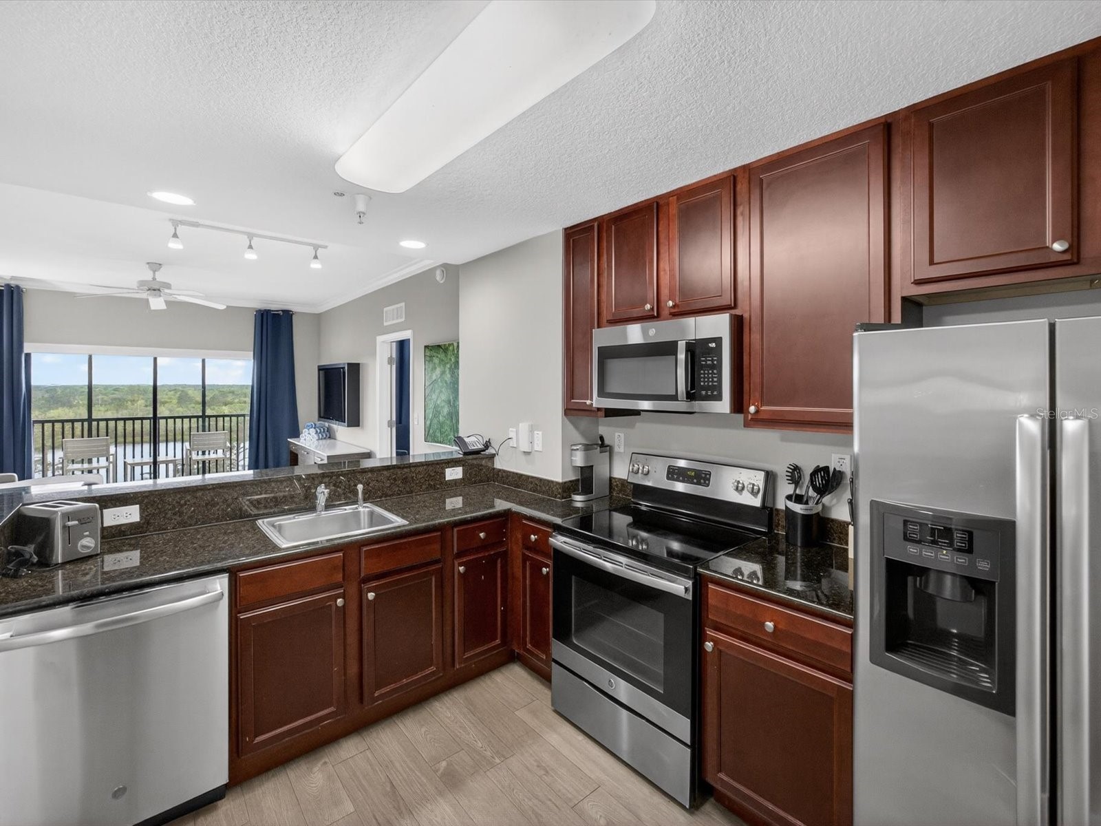 14501 Grove Resort Avenue #1721 Winter Garden FL 34787 O6397131 image8