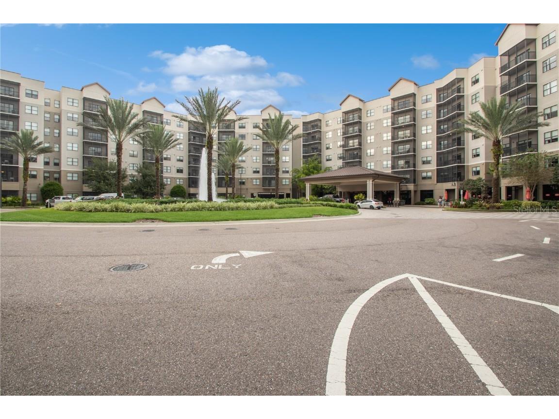14501 Grove Resort Avenue #1722 Winter Garden FL 34787 - LAKE AUSTIN O6141638 image1