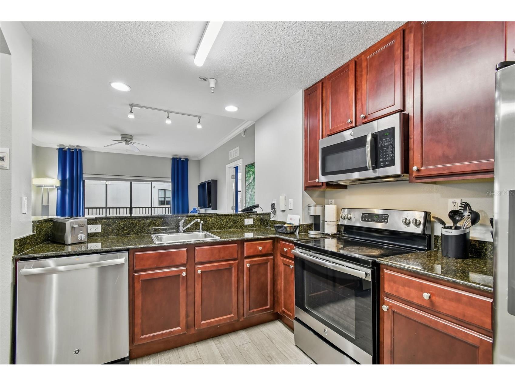 14501 Grove Resort Avenue #1732 Winter Garden FL 34787 O6388585 image10