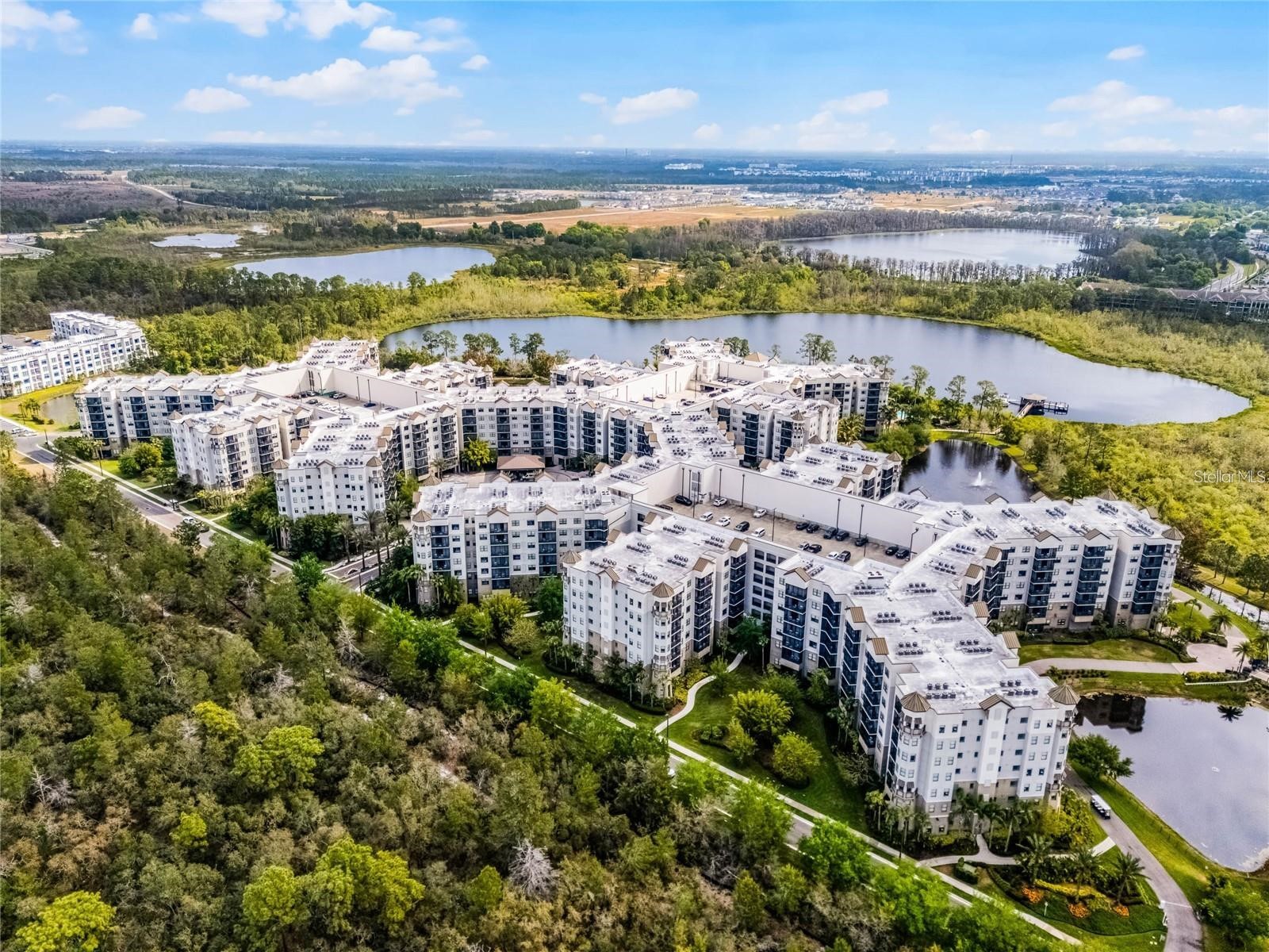 14501 Grove Resort Avenue #1732 Winter Garden FL 34787 O6388585 image2