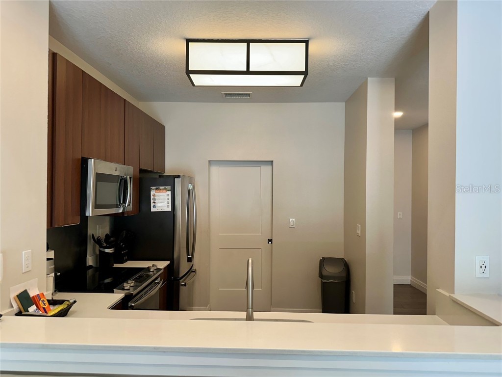 14501 Grove Resort Avenue #2101 Winter Garden FL 34787 - LAKE AUSTIN O6353080 image4