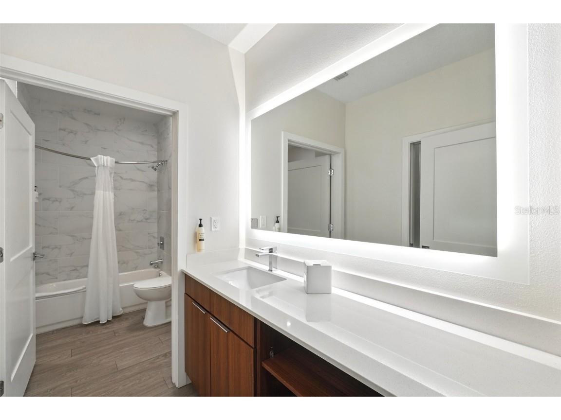 14501 Grove Resort Avenue #2103 Winter Garden FL 34787 O6300605 image17