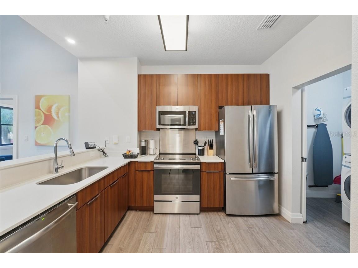 14501 Grove Resort Avenue #2103 Winter Garden FL 34787 O6300605 image4