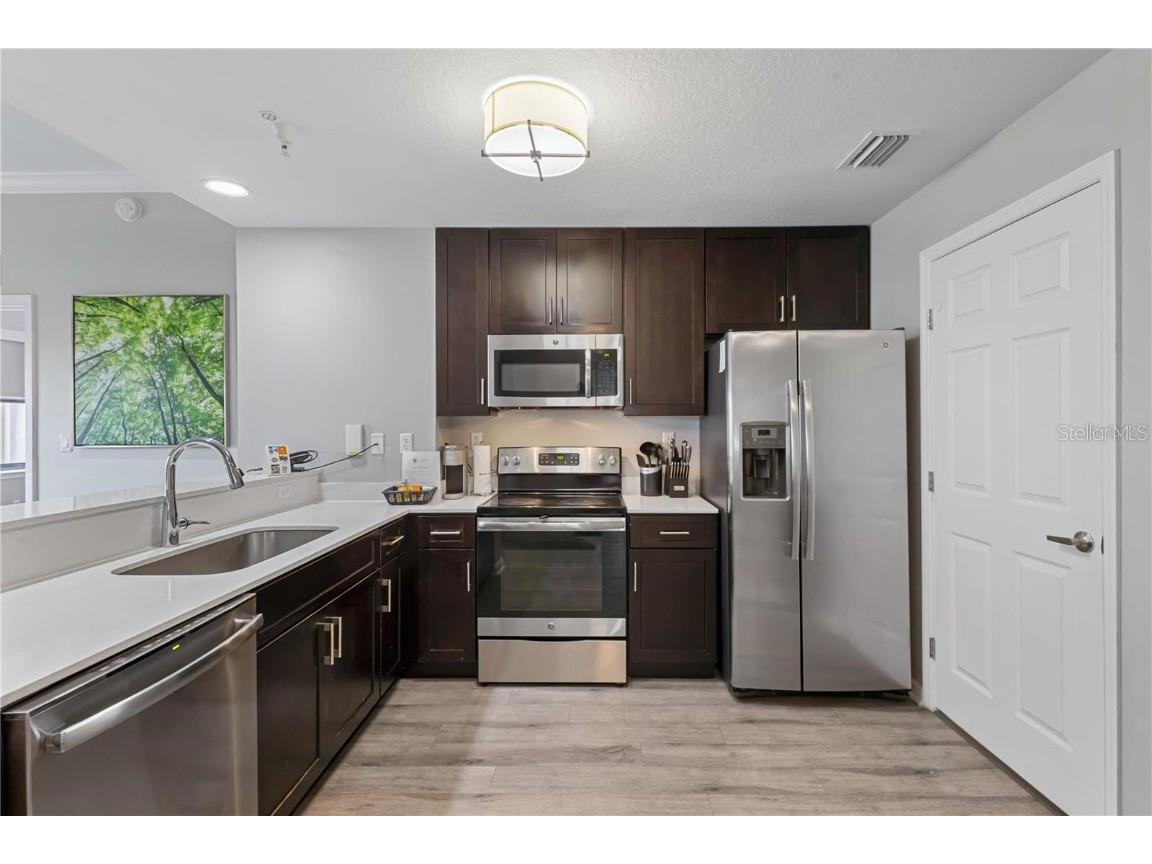 14501 Grove Resort Avenue #2119 Winter Garden FL 34787 G5100002 image11