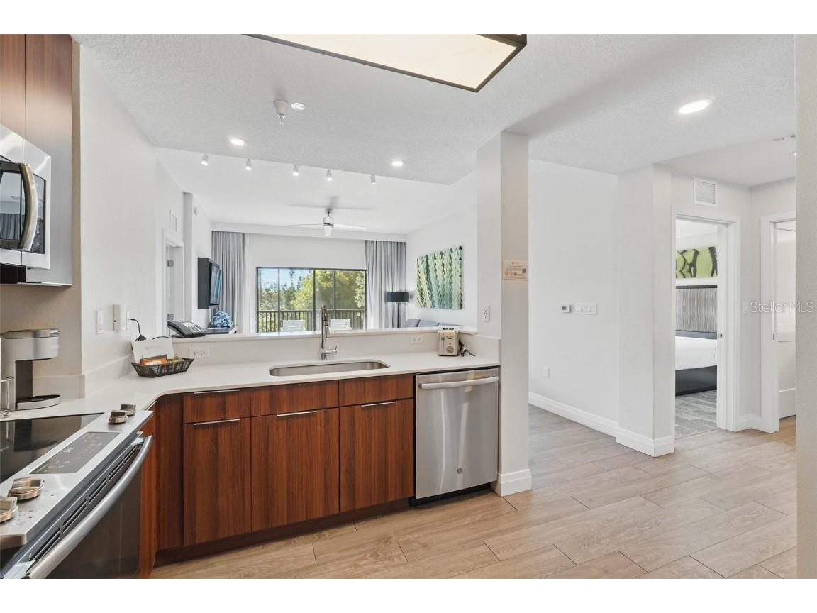 14501 Grove Resort Avenue #2232 Winter Garden FL 34787 O6300606 image8