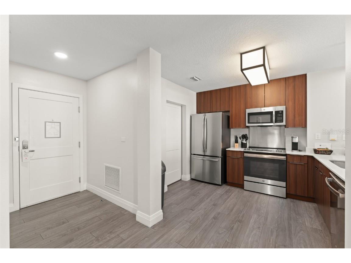 14501 Grove Resort Avenue #2334 Winter Garden FL 34787 O6340736 image3