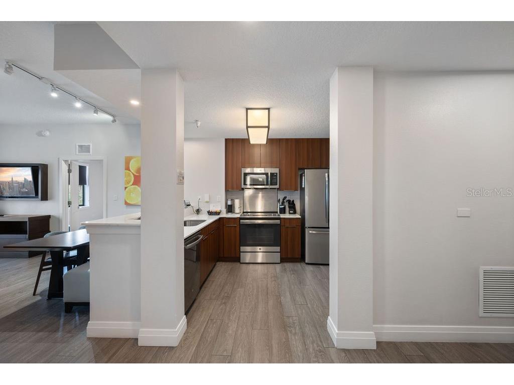 14501 Grove Resort Avenue #2423 Winter Garden FL 34787 O6347744 image7