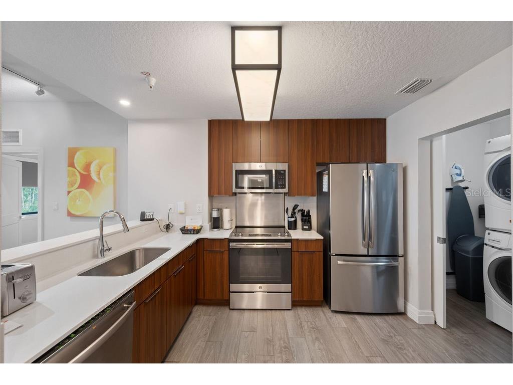 14501 Grove Resort Avenue #2423 Winter Garden FL 34787 O6347744 image8